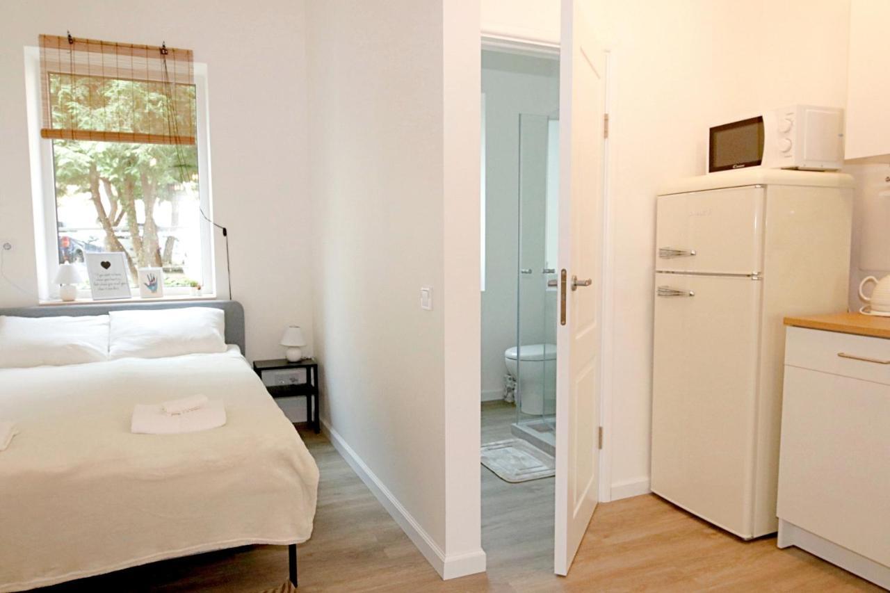 Minimalist Studio Old Town Apartments By Hostlovers Kaunas Exterior photo